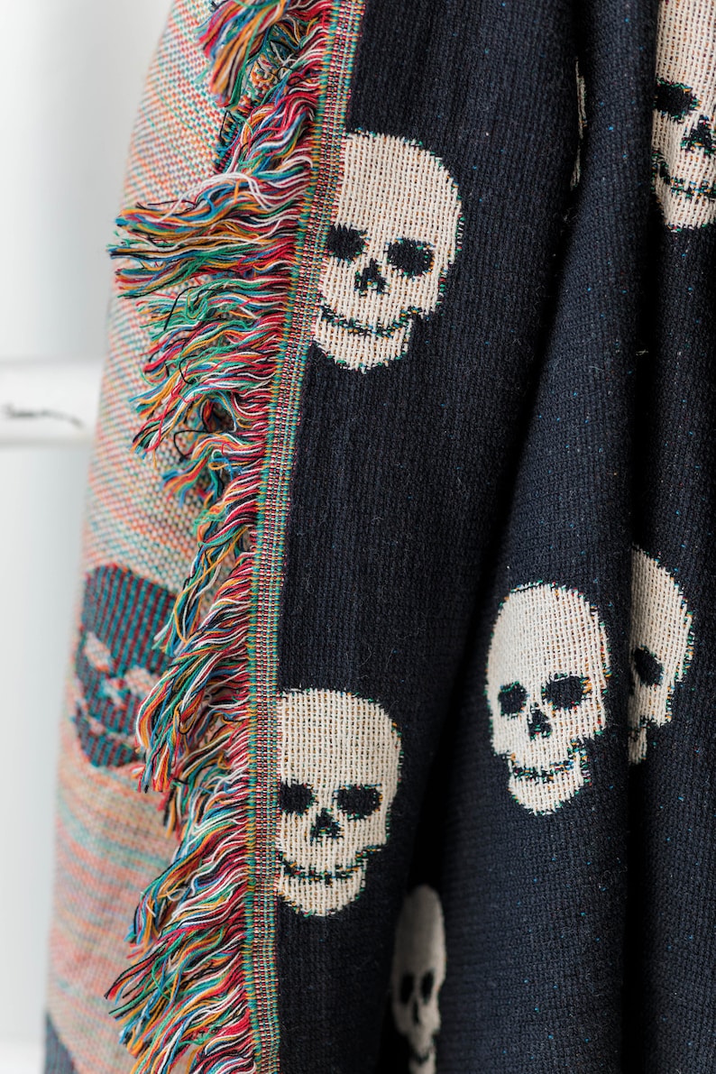 Black Skull Cotton Woven Blanket